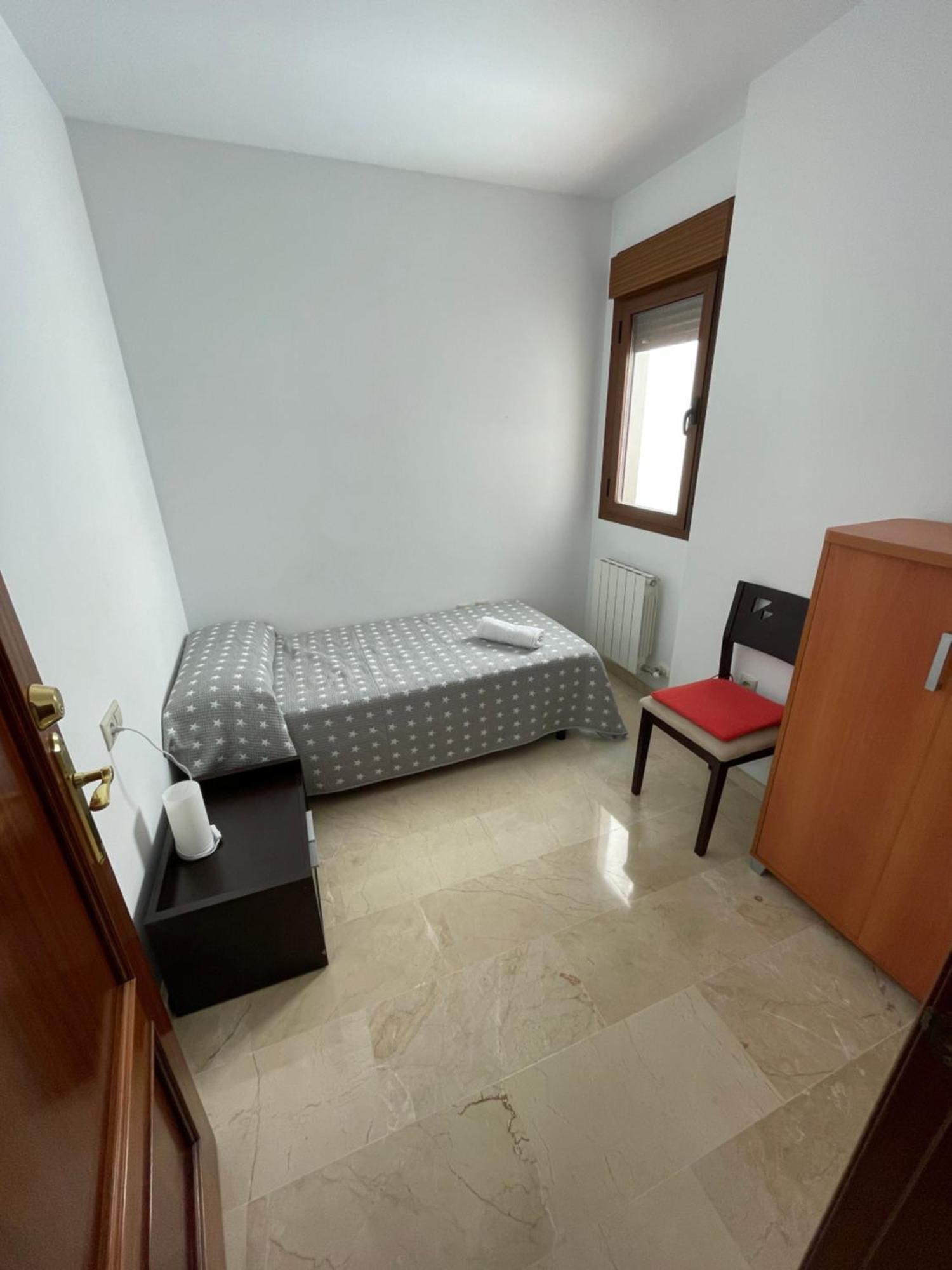 Piso Compartido Delyrent En San Ildefonso Appartement Jaén Kamer foto