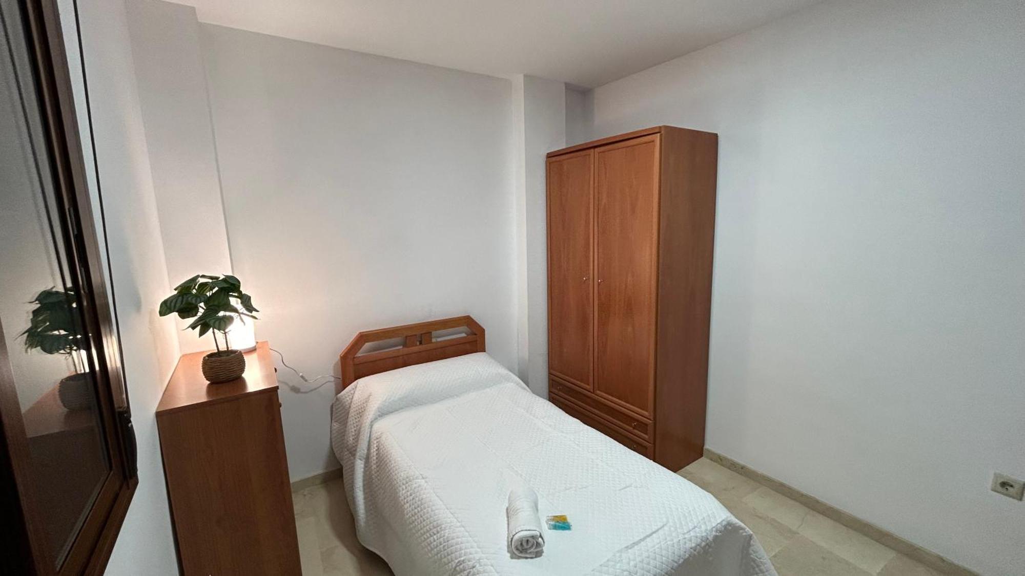 Piso Compartido Delyrent En San Ildefonso Appartement Jaén Buitenkant foto